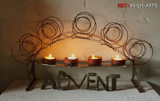 Adventsleuchter mit Wortskulptur